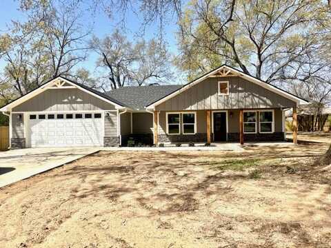 N Weldon St., Frankston, TX 75763