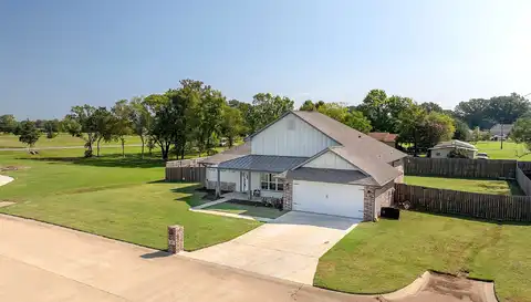 Chesterfield Circle, Texarkana, TX 75503