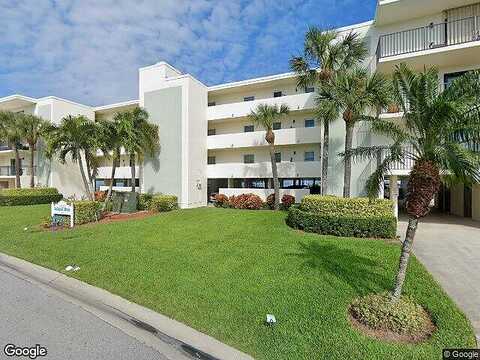 3Rd Street E, Treasure Island, FL 33706