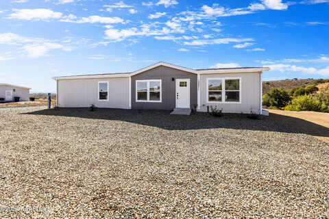 E Courtney Lane, Mayer, AZ 86333