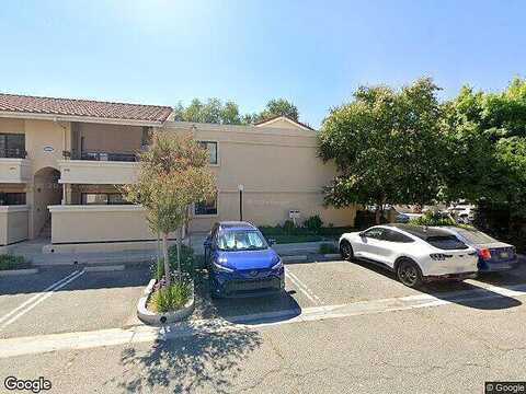 Mandan Street, Canyon Country, CA 91351