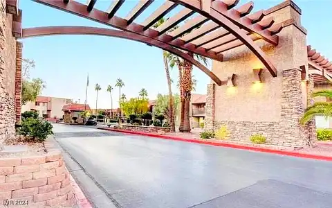River Glen Drive, Las Vegas, NV 89103