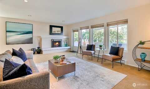 E Lynn, Seattle, WA 98102