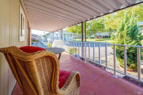 Burgundy Circle S, Calistoga, CA 94515