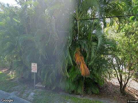 Lakeridge Court, Fort Myers, FL 33907
