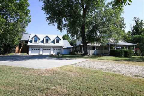 3983 Coweta Falls RD, Harrison, AR 72601