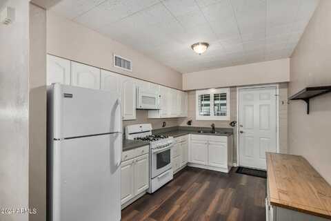 6834 E 4TH Street, Scottsdale, AZ 85251