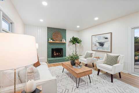 793 Moraga Dr, San Leandro, CA 94578