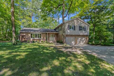 94 E. Foster Avenue, Roselle, IL 60172