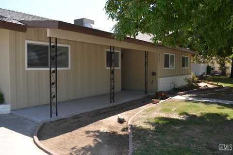2700 Maher Way, Bakersfield, CA 93312