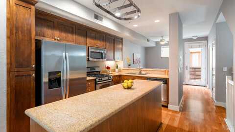 336 City Center Drive, Rohnert Park, CA 94928