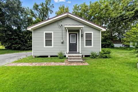304 W LIVE OAK, Woodville, TX 75979