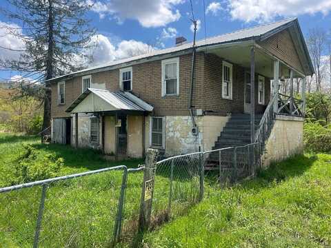 301 23rd Street, RAINELLE, WV 25962