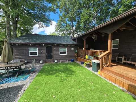 50 Eagles Rest Drive, PIPESTEM, WV 25979