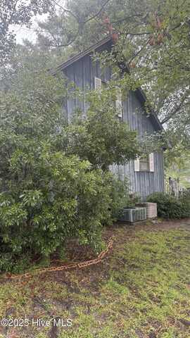 1811 Pintail Avenue SW, Supply, NC 28462
