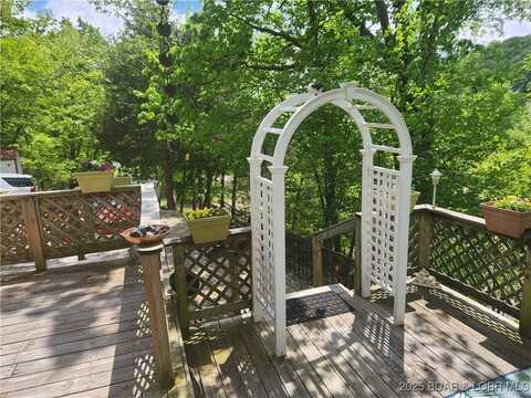 17 Landrus Circle, Linn Creek, MO 65052