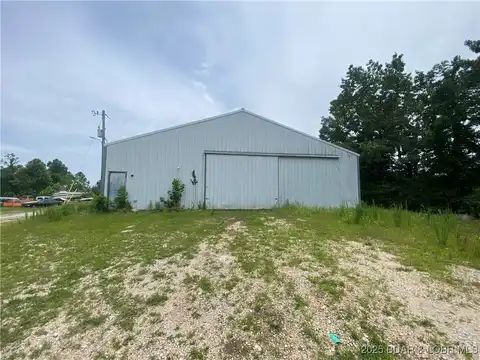 204 STATE RD TT unit: 2, Sunrise Beach, MO 65079