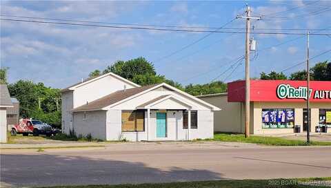 703 Aurora Street, Eldon, MO 65026