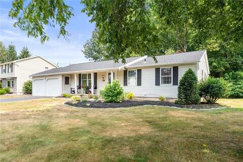706 Close Circle, Webster, NY 14580