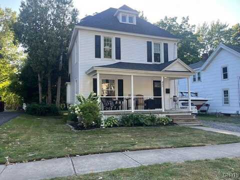 445 N Seward Avenue, Auburn, NY 13021