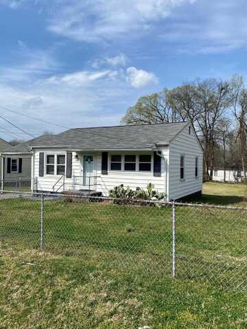 807 Richmond Avenue, Rossville, GA 30741