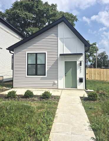 992 Campbell Avenue, Columbus, OH 43223