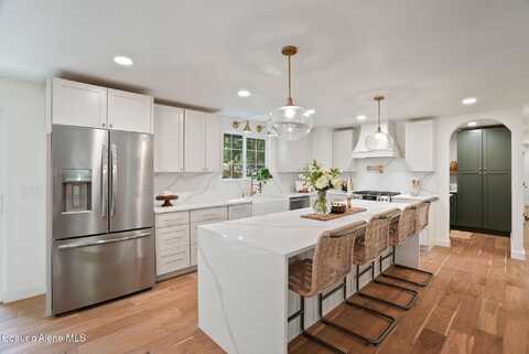 12082 N Forest Rd, Hayden, ID 83835