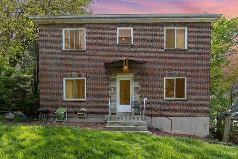 2425 Bremont Avenue, Golf Manor, OH 45237