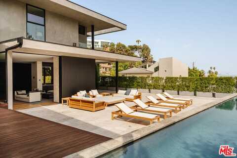 1383 Londonderry Pl, Los Angeles, CA 90069
