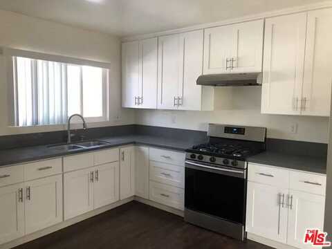 2530 Carmona Ave, Los Angeles, CA 90016
