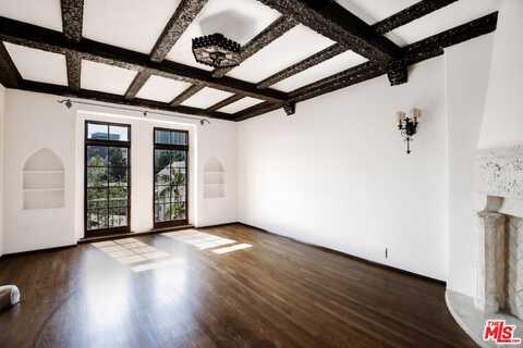 1302 Sweetzer Ave, West Hollywood, CA 90046