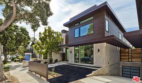 139 Hollister Ave, Santa Monica, CA 90405