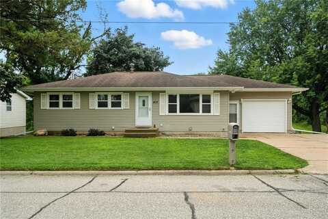 413 E 5th St, Anamosa, IA 52205
