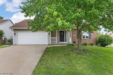 702 73rd Street NE, Cedar Rapids, IA 52402