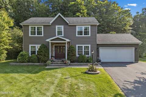 47 New Netherland Way, Halfmoon, NY 12065