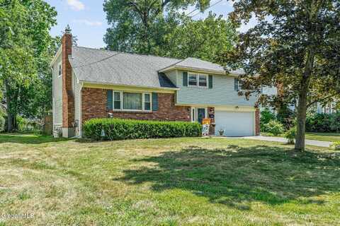 878 Cunningham Court, Niskayuna, NY 12309