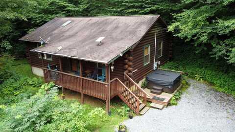 152 Trails End Lane, Maggie Valley, NC 28751
