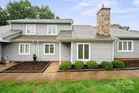 1017 21st Avenue NE, Hickory, NC 28601