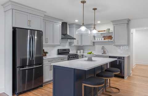 125 Plymouth Avenue, Charleston, SC 29412