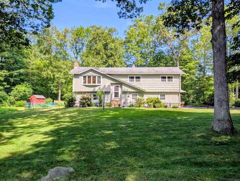 11 Fairchild Road, Newtown, CT 06470