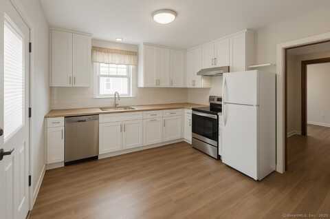 55 Sisson Street, East Hartford, CT 06118