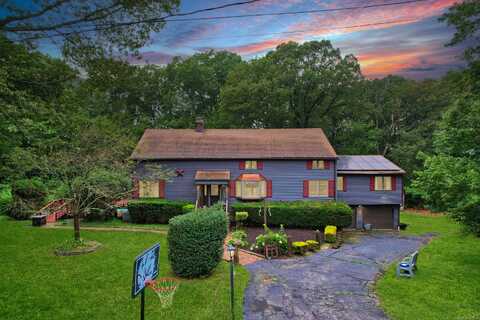 3 Rozum Circle, Prospect, CT 06712