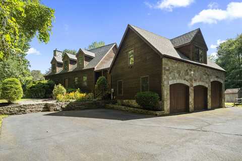 32 Pinewood Trail, Deep River, CT 06417