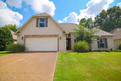 24 Cedar Crest Cove, Jackson, TN 38305