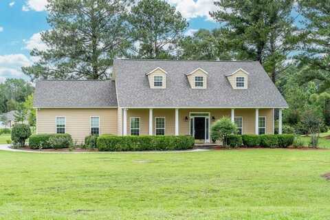 421 Drake Dr, Douglas, GA 31535