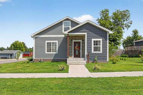 113 N Market Street, Madrid, IA 50156