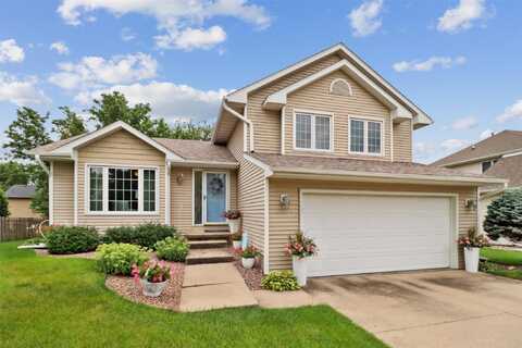 15158 Hawthorn Drive, Clive, IA 50325