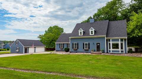 1520 Thornwood Road, West Des Moines, IA 50265
