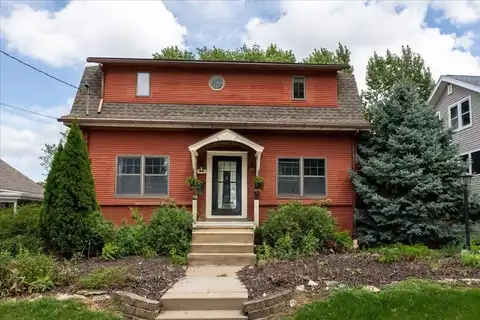 1200 Glen Oak, Dubuque, IA 52001