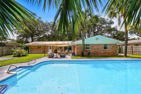 616 NE Fairway Avenue, Fort Walton Beach, FL 32547